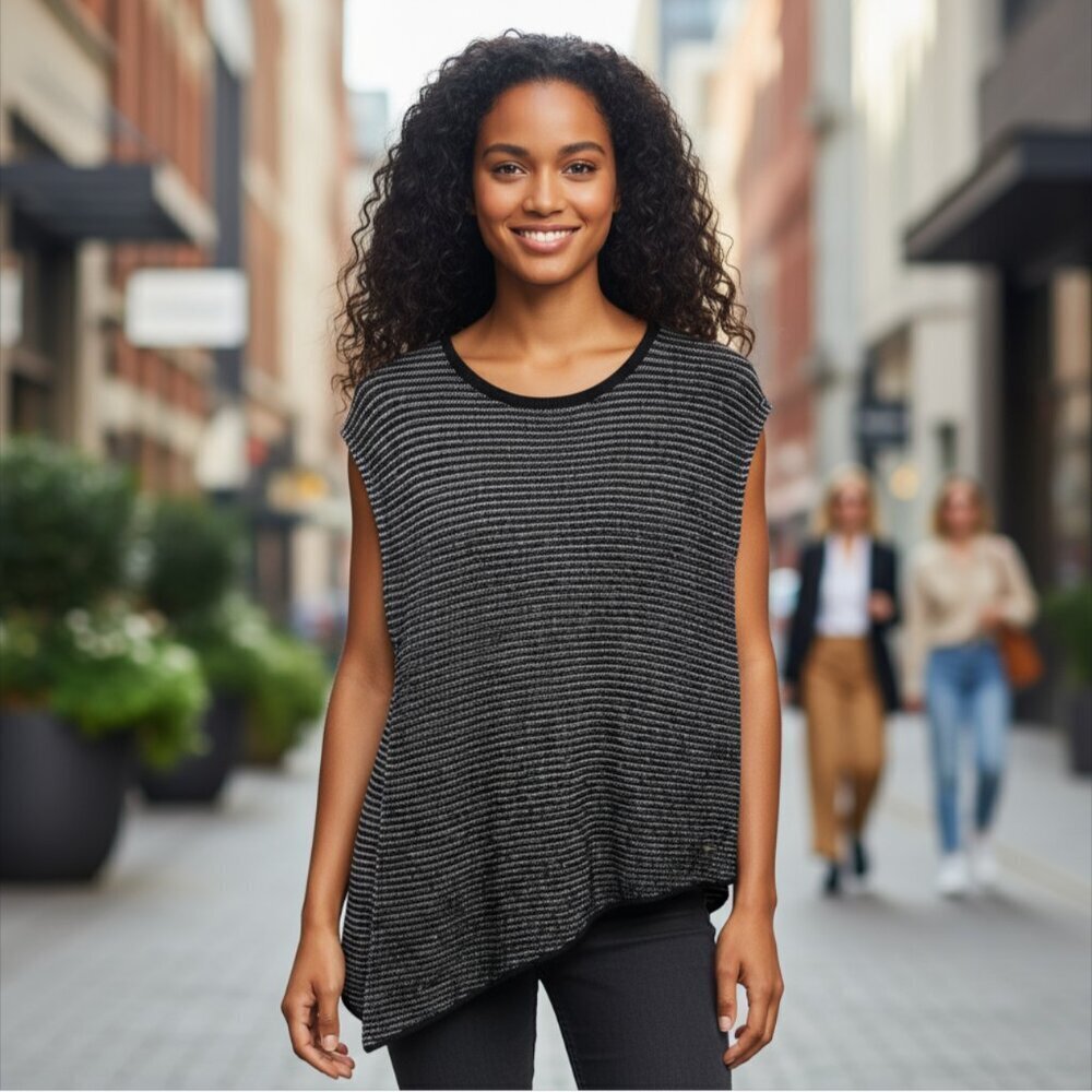 Eileen Fisher Black and White Organic Cotton Asymmetrical Sweater Size Small